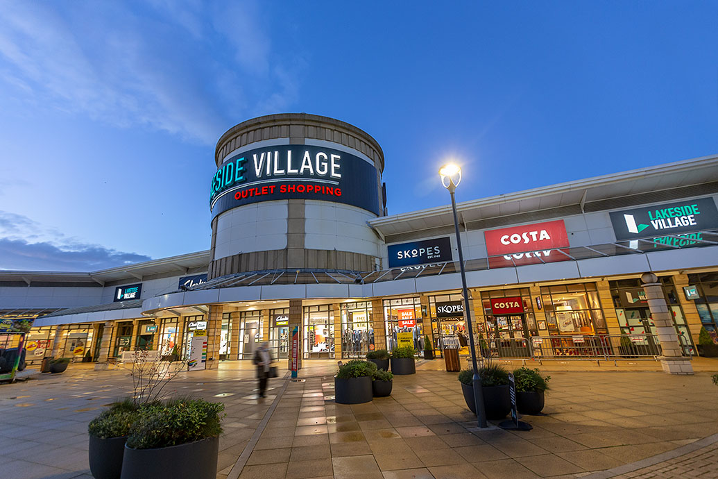 Lakeside Shopping Centre of Doncaster using the Opus 360